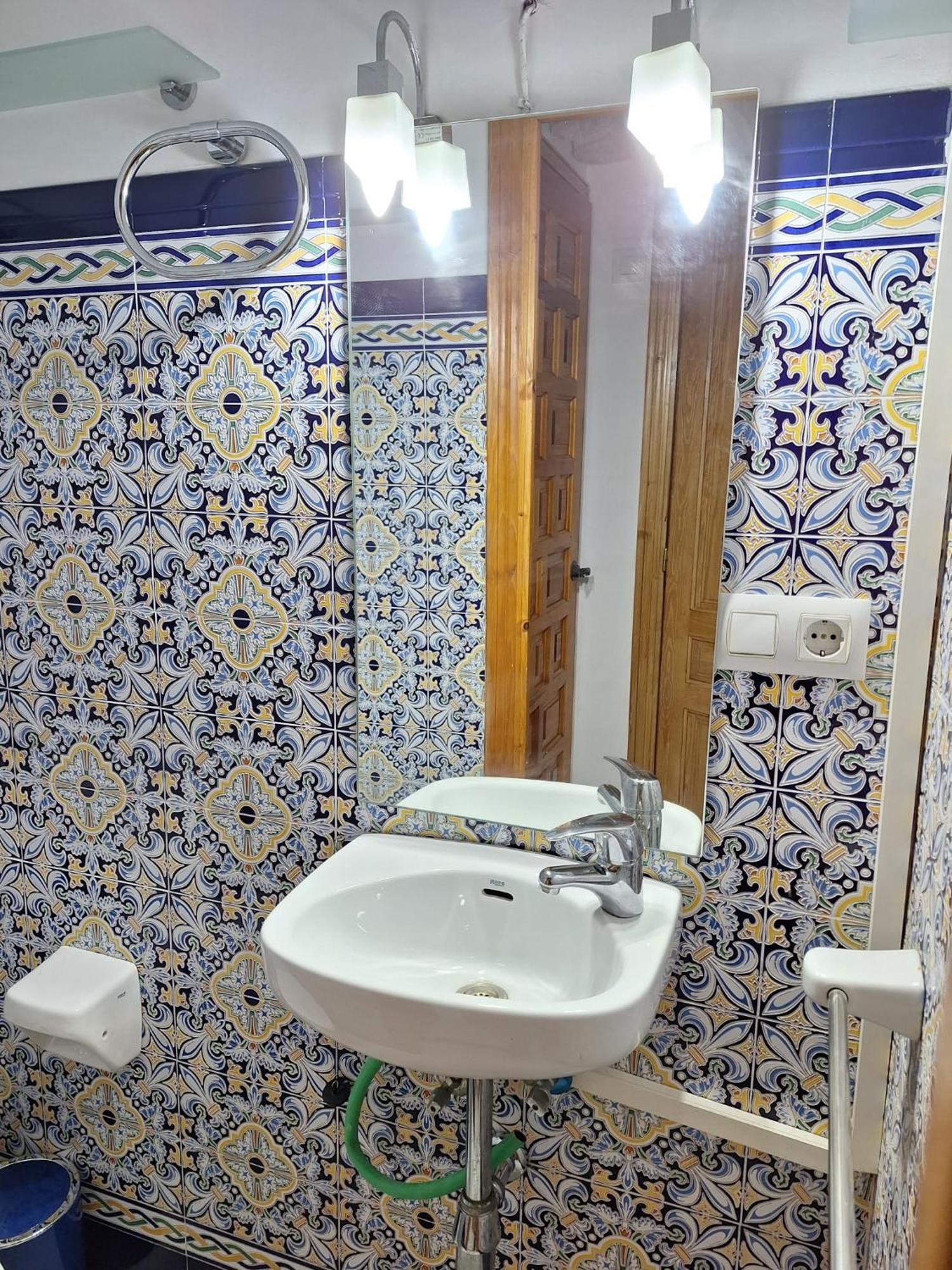Apartamento Plaza San Roman Sevilla Exterior foto